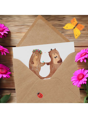 Mr. & Mrs. Panda Einladungskarte Hochzeit Otter mit Spruch in Weiß