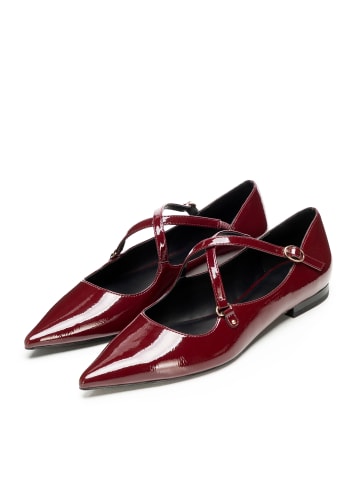 Wittchen Ballerinas aus Lackkunstleder mit spitzer Kappe in Dark red