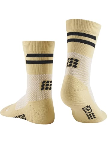 cep TRAINING COMPRESSISOCKSMID CUT in Sand