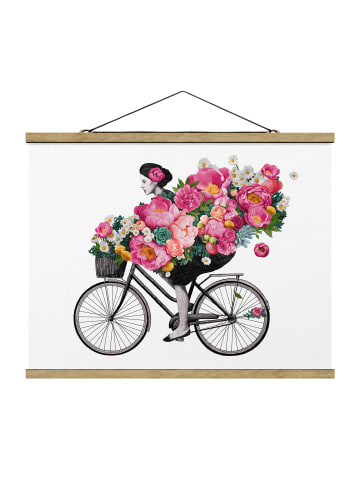 WALLART Stoffbild - Laura Graves - Frau auf Fahrrad in Rosa