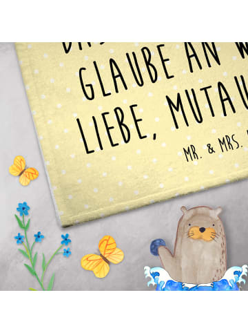 Mr. & Mrs. Panda Gästehandtuch Nasenbär mit Spruch in Gelb Pastell