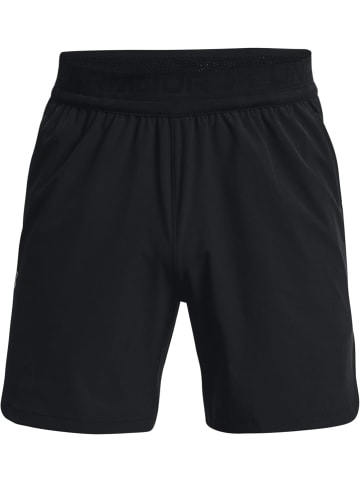 Under Armour Short "UA Peak Gewebeshorts" in Schwarz