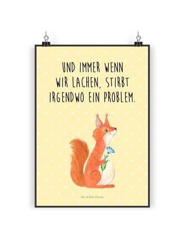 Mr. & Mrs. Panda Poster Eichhörnchen Blume mit Spruch in Gelb Pastell