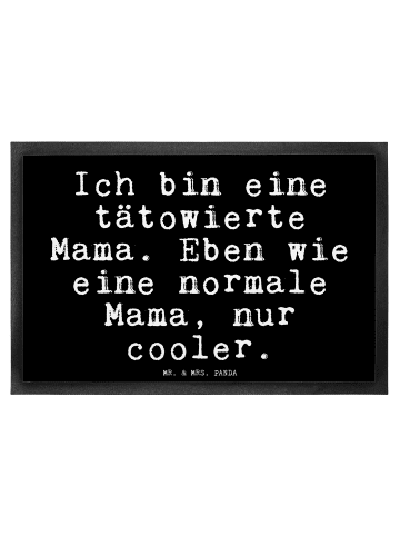 Mr. & Mrs. Panda Fußmatte Ich bin eine tätowierte... mit Spruch in Schwarz