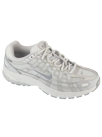Nike Nike W P-6000 SE in Weiß