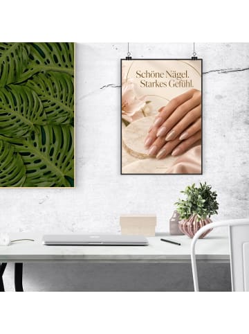 Poster Nägel elegant Design mit Spruch in Weiß