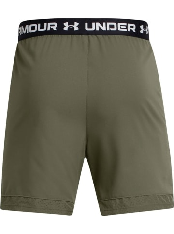 Under Armour Sportshorts "Ua Vanish Woven 6In Shorts" in Grün