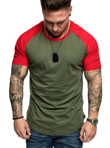Amaci&Sons Basic Oversize Raglan T-Shirt mit Rundhalsausschnitt OMAHA in Khaki/Rot