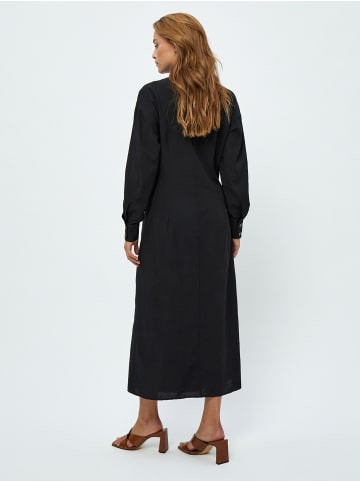 minus Kleid in Black