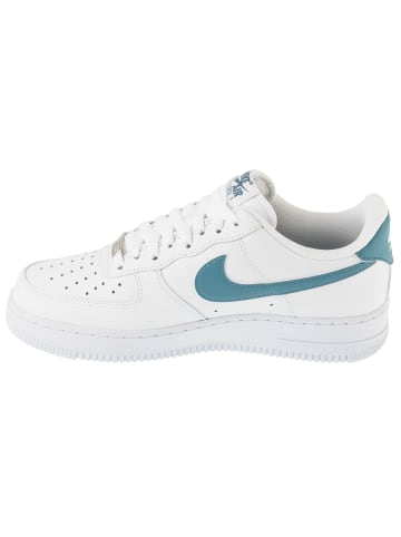 Nike Nike Air Force 1 07 in Weiß