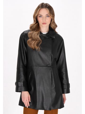 DreiMaster Women Coat in black