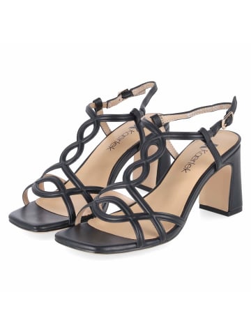 Kaerlek Sandalette in black