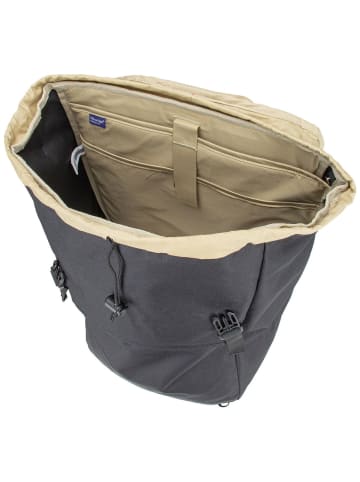 Deuter Rucksack Walker 24 in Black