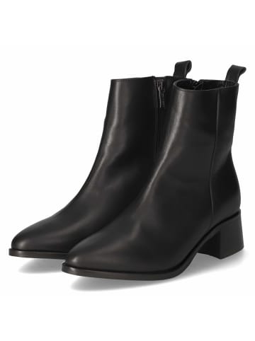 Kaerlek Schlupfstiefel in black