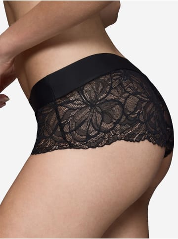 Triumph Langer Boxer Red Label Body Make-Up Illusion Lace in Black