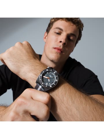 Breil Analoguhr manta seeker grau