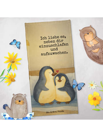 Mr. & Mrs. Panda Strandtuch Pinguine Einschlafen Design mit Spruch in Grau Pastell