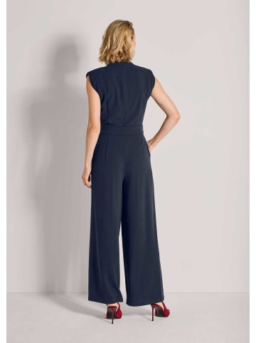 MADELEINE Eleganter Jumpsuit mit Stehkragen in marine