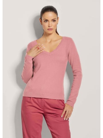 MADELEINE V-Pullover mit Rücken-Ausschnitt in blassrosa
