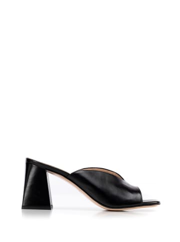 Wittchen Women's flip-flops on a block heel made of genuine leather in Black