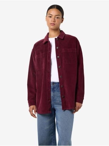 Noisy may Shacket in Windsor Wine
