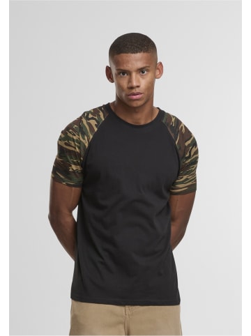 Urban Classics T-Shirts in blk/woodcamo