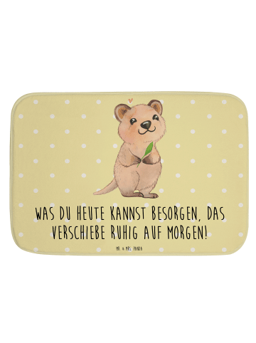 Mr. & Mrs. Panda Badematte Quokka Happy mit Spruch in Gelb Pastell