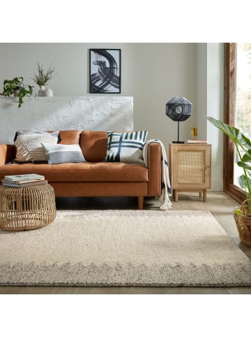 KADIMA DESIGN Wollteppich mit Noppeneffekt und geometrischem Bordürendesign in Beige