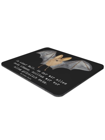 Mr. & Mrs. Panda Mauspad Fledermaus Flügel mit Spruch in Schwarz