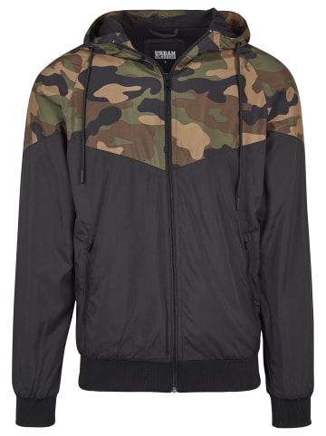 Urban Classics Windbreaker in blk/woodcamo