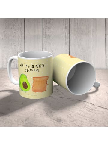 Mr. & Mrs. Panda Kindertasse Avocado Toast mit Spruch in Gelb Pastell