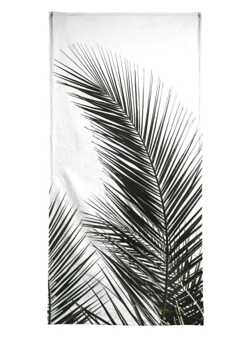 Juniqe Strandtuch "Palm Leaves 1" in Bunt