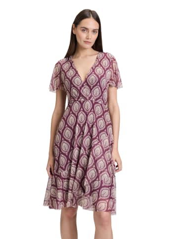 CARTOON Volantkleid mit Rüschen in Purple/Black