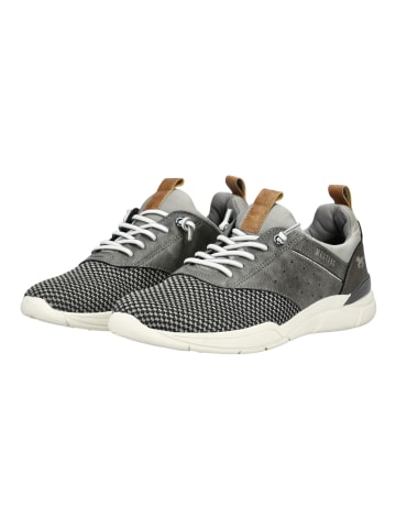 Mustang Sneaker in Grau