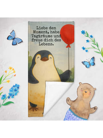 Mr. & Mrs. Panda Strandtuch Pinguin Luftballon Design mit Spruch in Eisblau