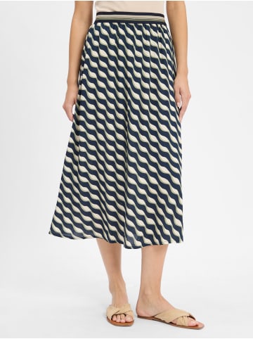 Betty Barclay Rock in marine sand - 0001