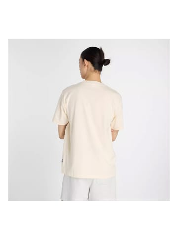 New Balance Tshirts in bunt