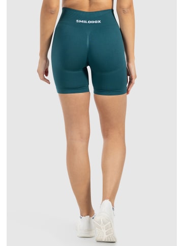 SMILODOX Shorts Nomeli Scrunch in Dunkel Grün