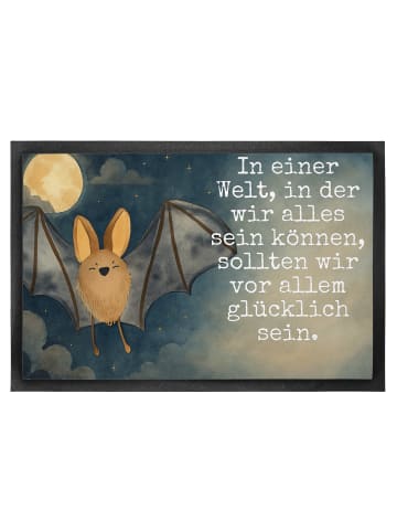 Mr. & Mrs. Panda Bodenvorleger Fledermaus Flügel Design mit Spruch in Weiß