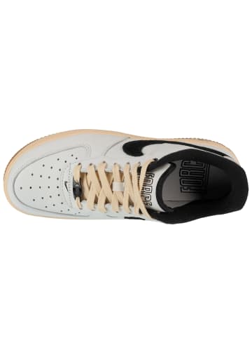 Nike Nike Wmns Air Force 1 07 in Weiß
