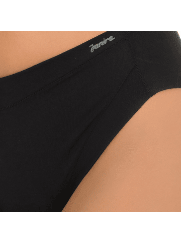 Janira Pantys in Black