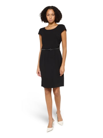 BETTY & CO Etuikleid mit Gürtel in Schwarz