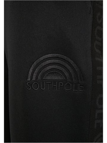 Southpole Hosen in black