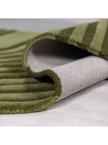 KADIMA DESIGN Teppich aus Wolle mit geometrischem S-förmigem Design in Olivegrün