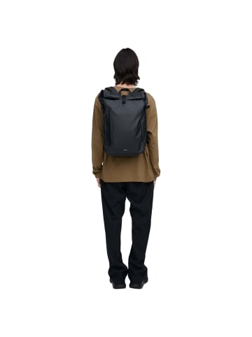SANDQVIST Stream Slim Rolltop - Rucksack 16" 65 cm (black) in schwarz