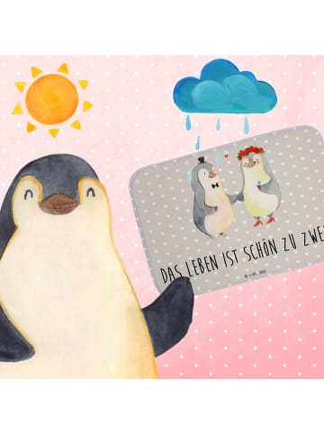 Mr. & Mrs. Panda Badteppich Pinguin Heirat mit Spruch in Grau Pastell