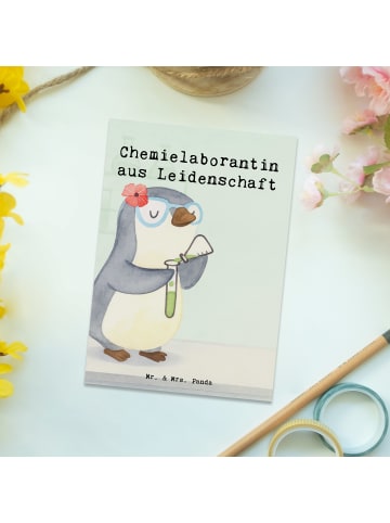 Mr. & Mrs. Panda Ansichtskarte Chemielaborantin Leidenschaft Des... in Weiß