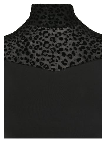 Urban Classics T-Shirt in black