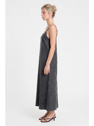 NO MATTER WHAT Kleid in Schwarz