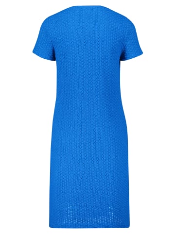 Betty Barclay Etuikleid mit Rundhalsausschnitt in mittelblau